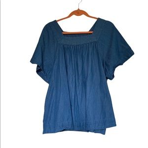 Easel Chambray Swing Top with Square Neck Size M